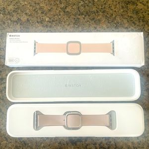 Brand new Apple Watch modern buckle. Size S and 38mm, in soft pink leather.